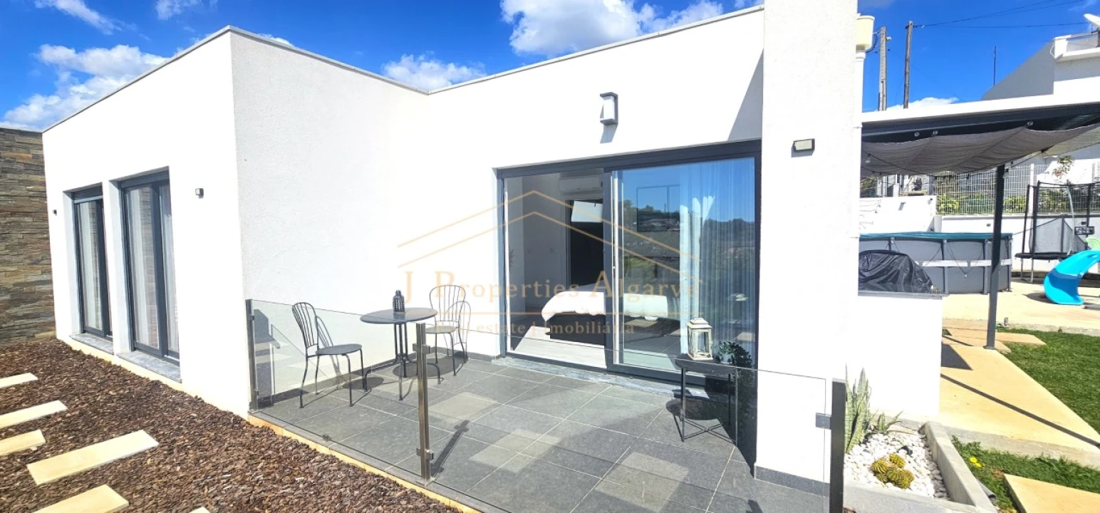 Moradia T3 para Venda em Loule (São Sebastião) Foto 16