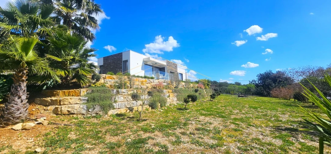 Moradia T3 para Venda em Loule (São Sebastião) Foto 47