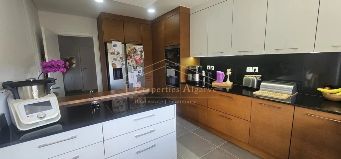 Moradia T3 para Venda em Loule (São Sebastião) Foto 12