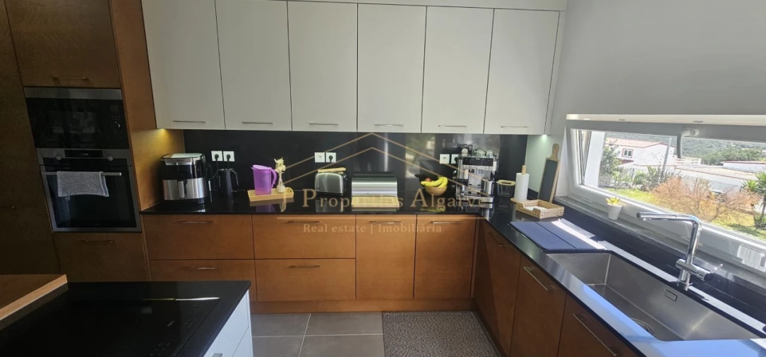 Moradia T3 para Venda em Loule (São Sebastião) Foto 11