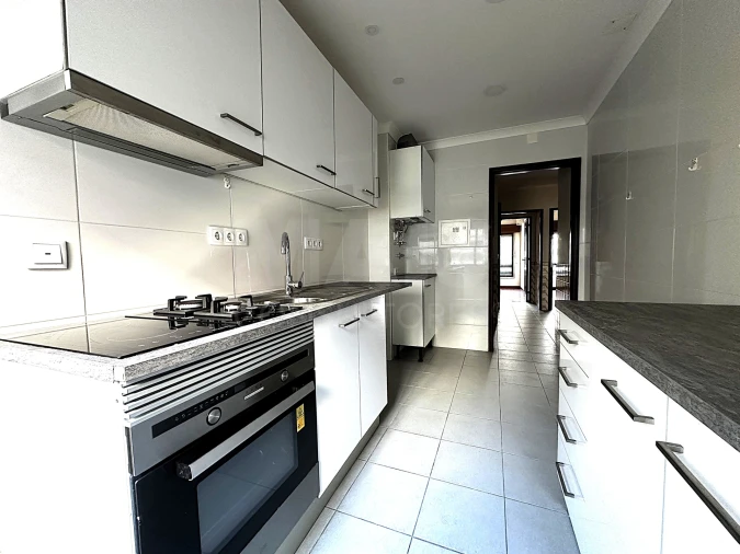 Apartamento T2 para Venda em Encosta do Sol Foto 1