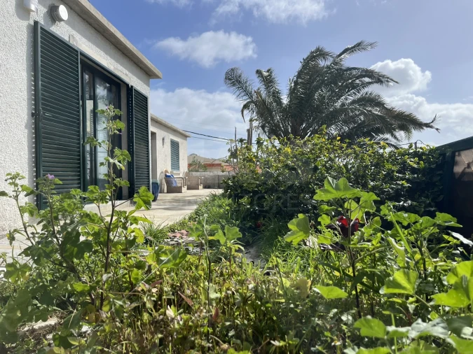 Moradia T2 para Venda em Porto Santo Foto 1