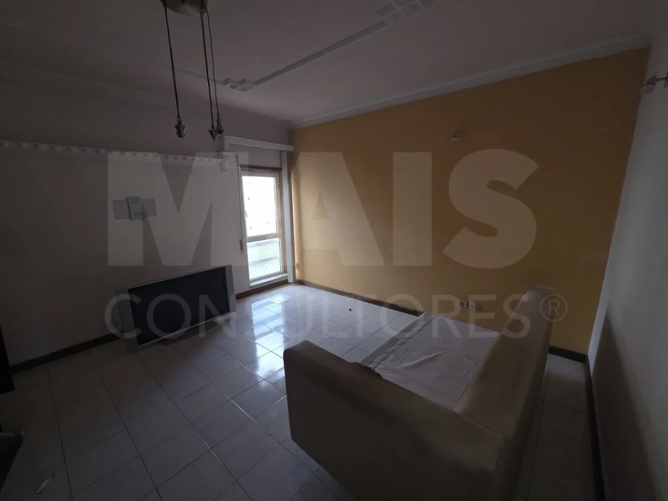 Apartamento T3 para Venda em Carregado e Cadafais Foto 4