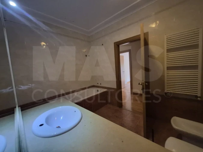 Apartamento T2 para Venda em Vila Franca de Xira Foto 11