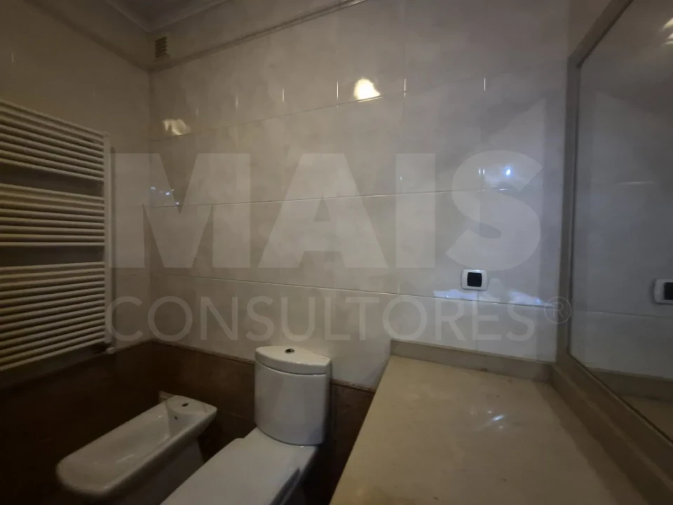 Apartamento T2 para Venda em Vila Franca de Xira Foto 12