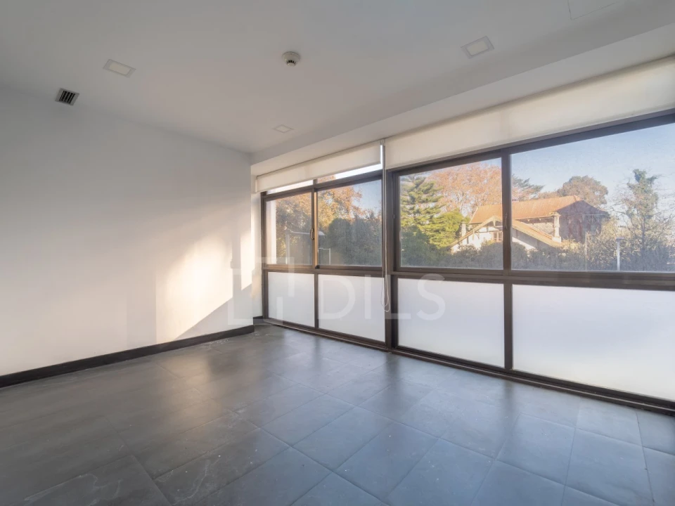 Escritório para Arrendamento em Lordelo do Ouro e Massarelos Foto 4