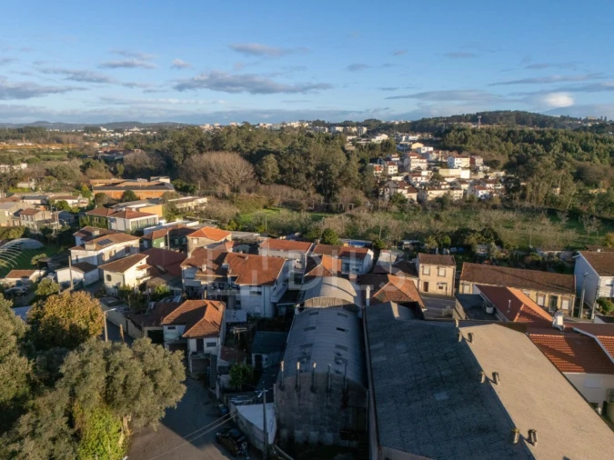 Prédio para Venda em Milheiros Foto 12