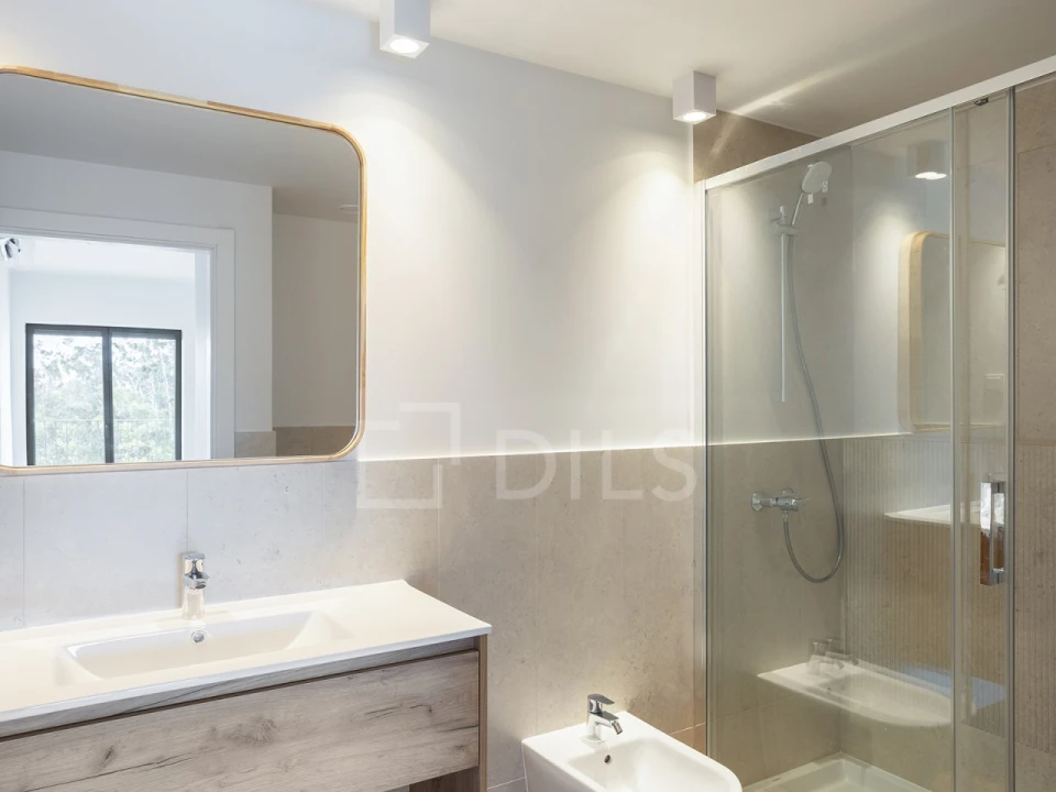 Apartamento T2 para Venda em Santo António dos Cavaleiros e Frielas Foto 15