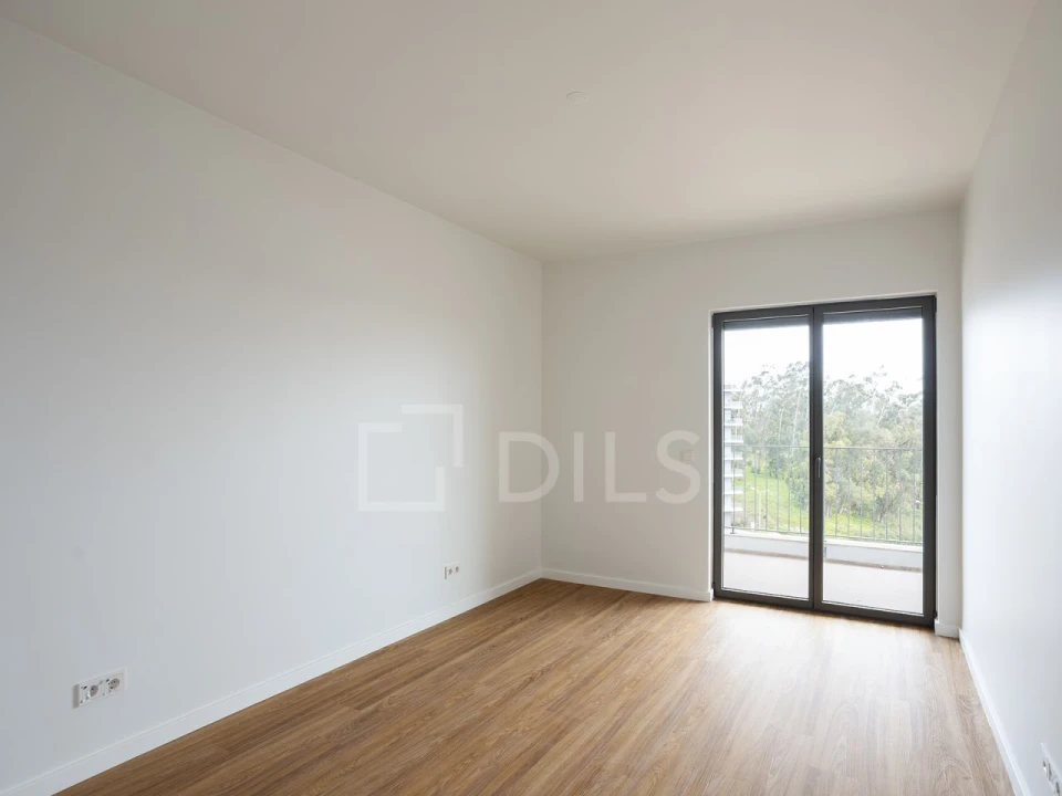 Apartamento T2 para Venda em Santo António dos Cavaleiros e Frielas Foto 13