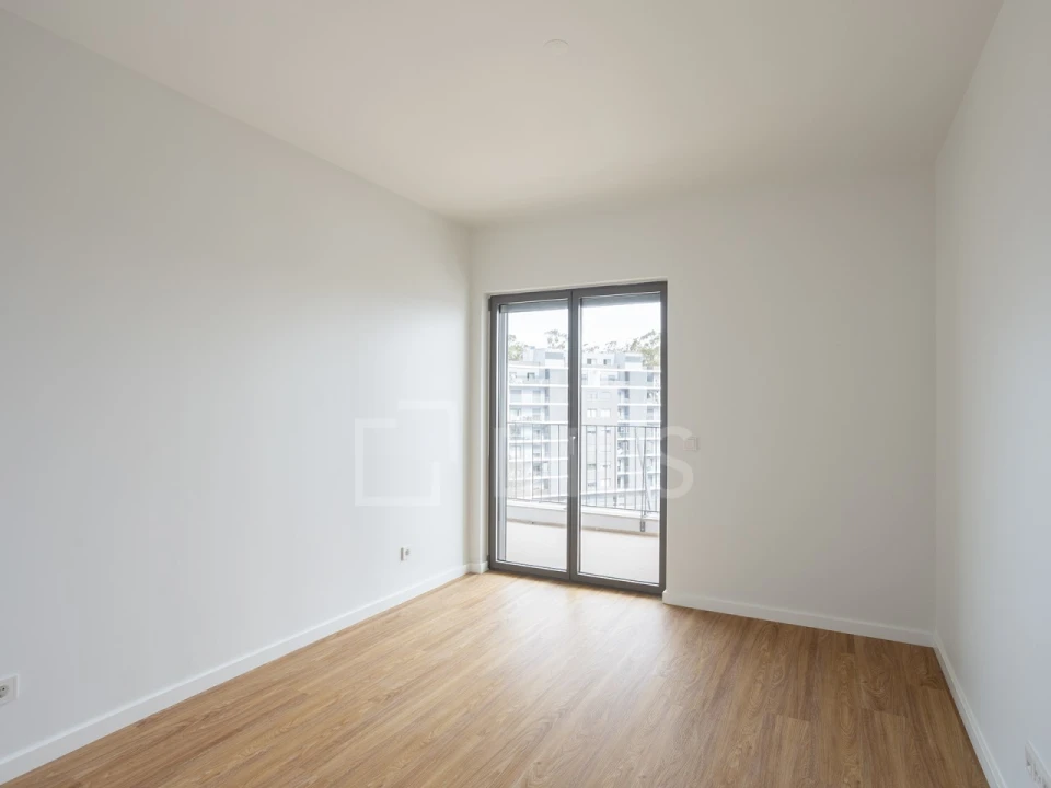 Apartamento T2 para Venda em Santo António dos Cavaleiros e Frielas Foto 14