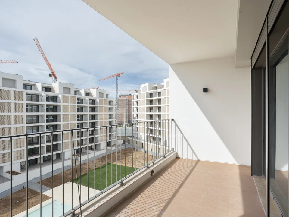 Apartamento T2 para Venda em Santo António dos Cavaleiros e Frielas Foto 3