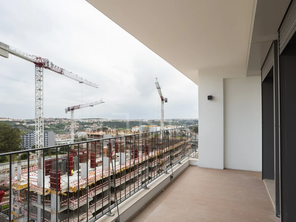 Apartamento T2 para Venda em Santo António dos Cavaleiros e Frielas Foto 19