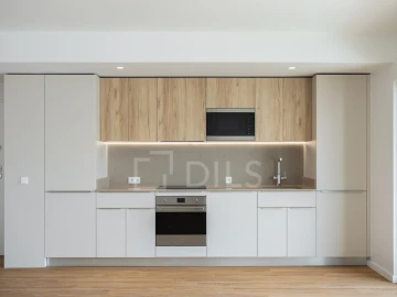 Apartamento T2 para Venda em Santo António dos Cavaleiros e Frielas