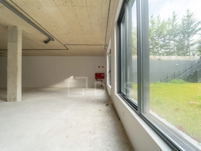 Loja para Arrendamento em São Mamede de Infesta e Senhora da Hora Foto 7