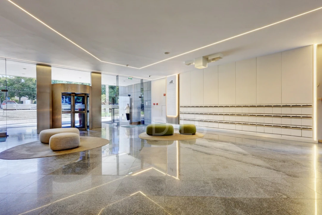 Escritório para Arrendamento em São Domingos de Benfica Foto 25