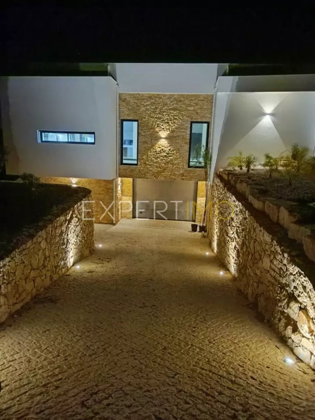 Moradia T4 para Venda em Loule (São Sebastião) Foto 9