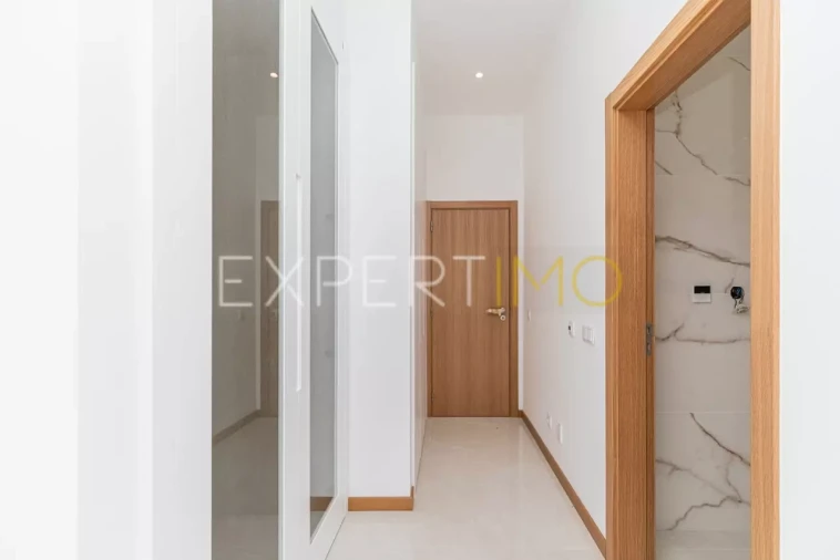 Moradia T4 para Venda em Loule (São Sebastião) Foto 24