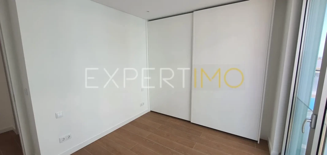 Apartamento T1 para Venda em São Martinho do Porto Foto 2