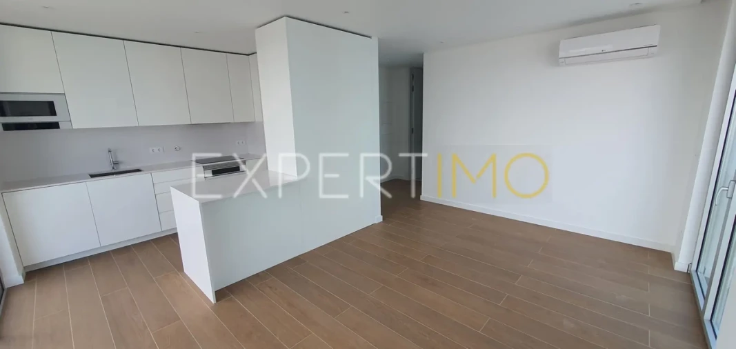 Apartamento T1 para Venda em São Martinho do Porto Foto 3