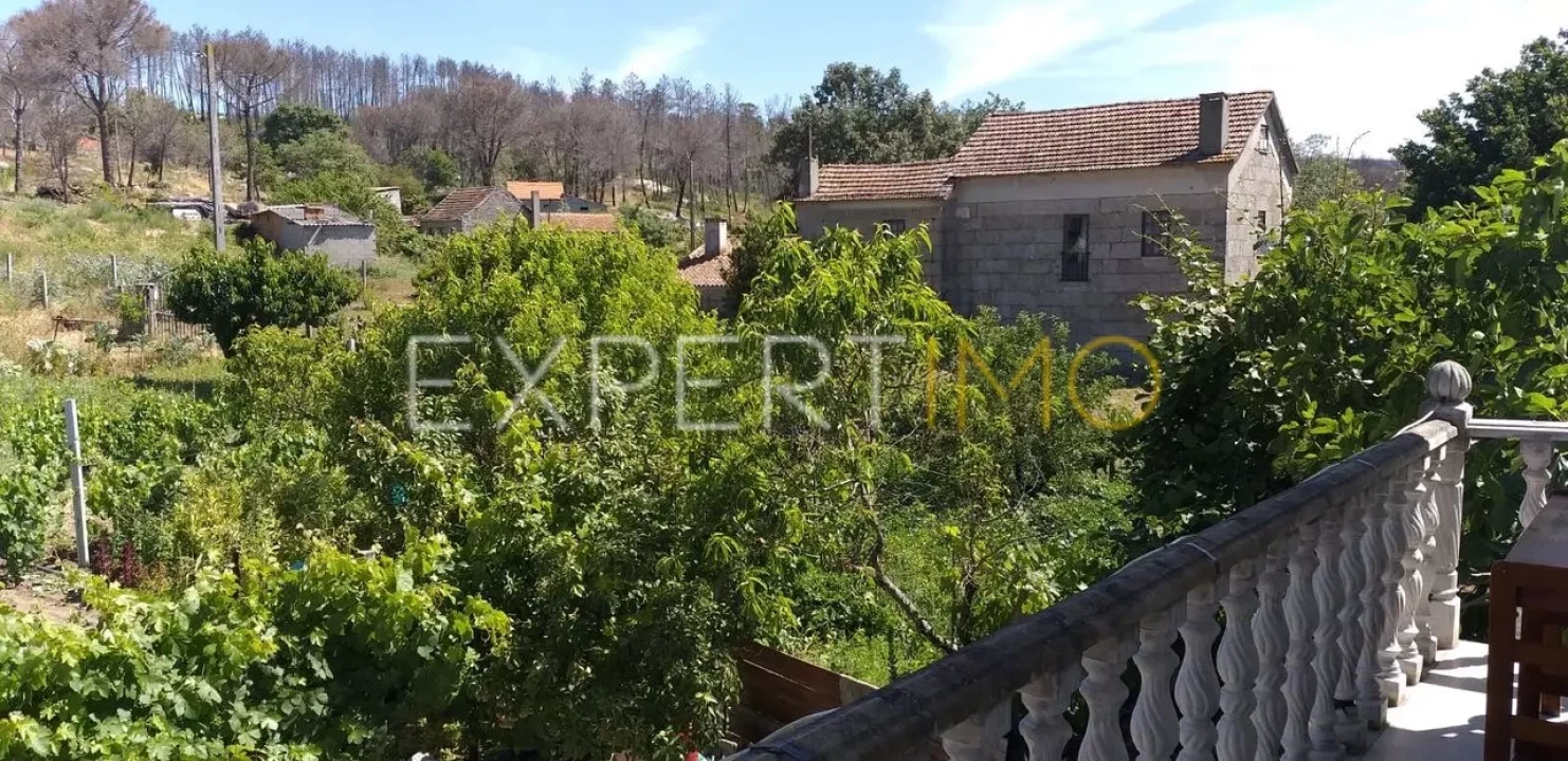 Quinta T4 para Venda em Lagos da Beira e Lajeosa Foto 9