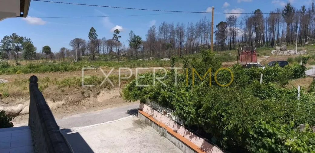 Quinta T4 para Venda em Lagos da Beira e Lajeosa Foto 10