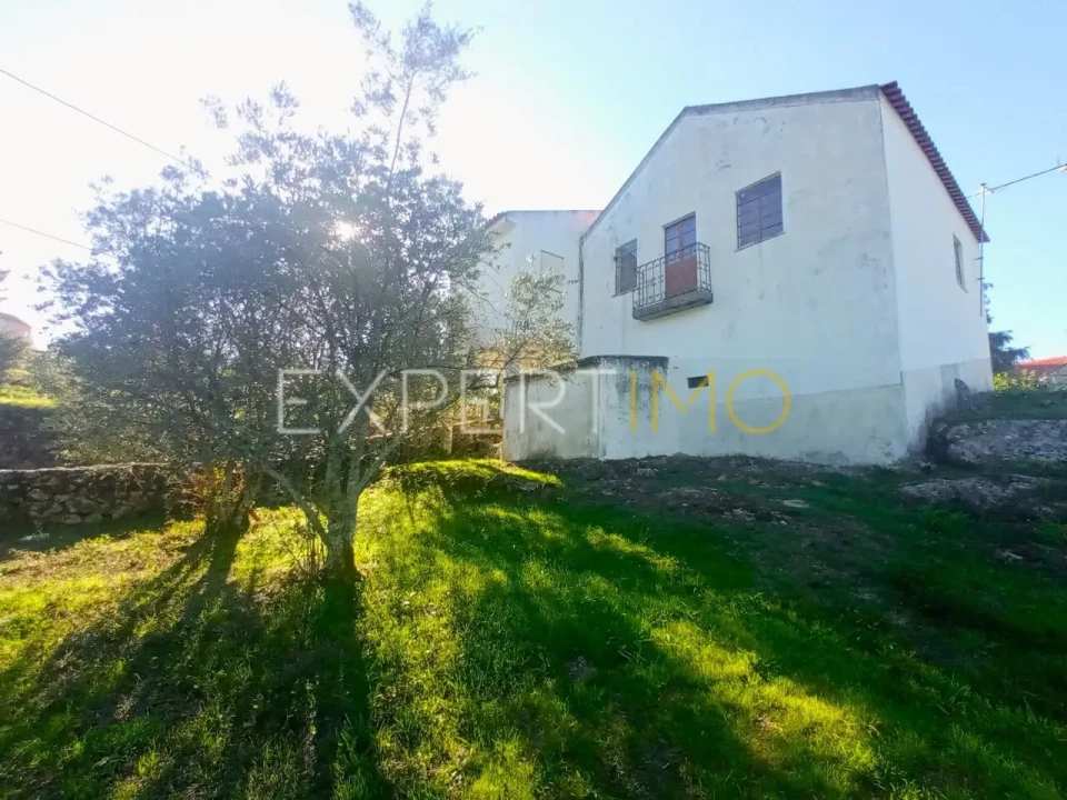 Moradia T3 para Venda em Linhares Foto 3