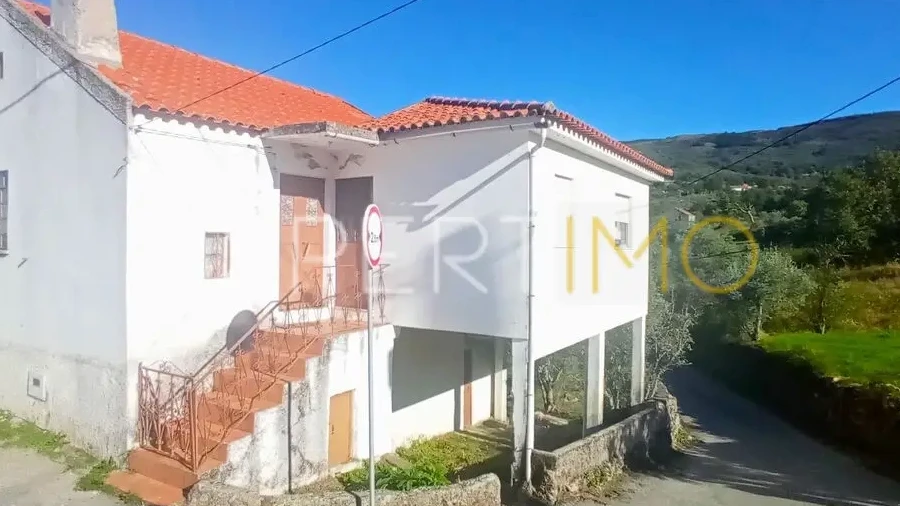 Moradia T3 para Venda em Linhares