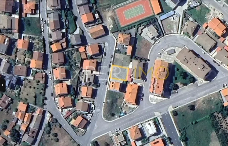 Terreno para Venda em São Pedro de Serracenos