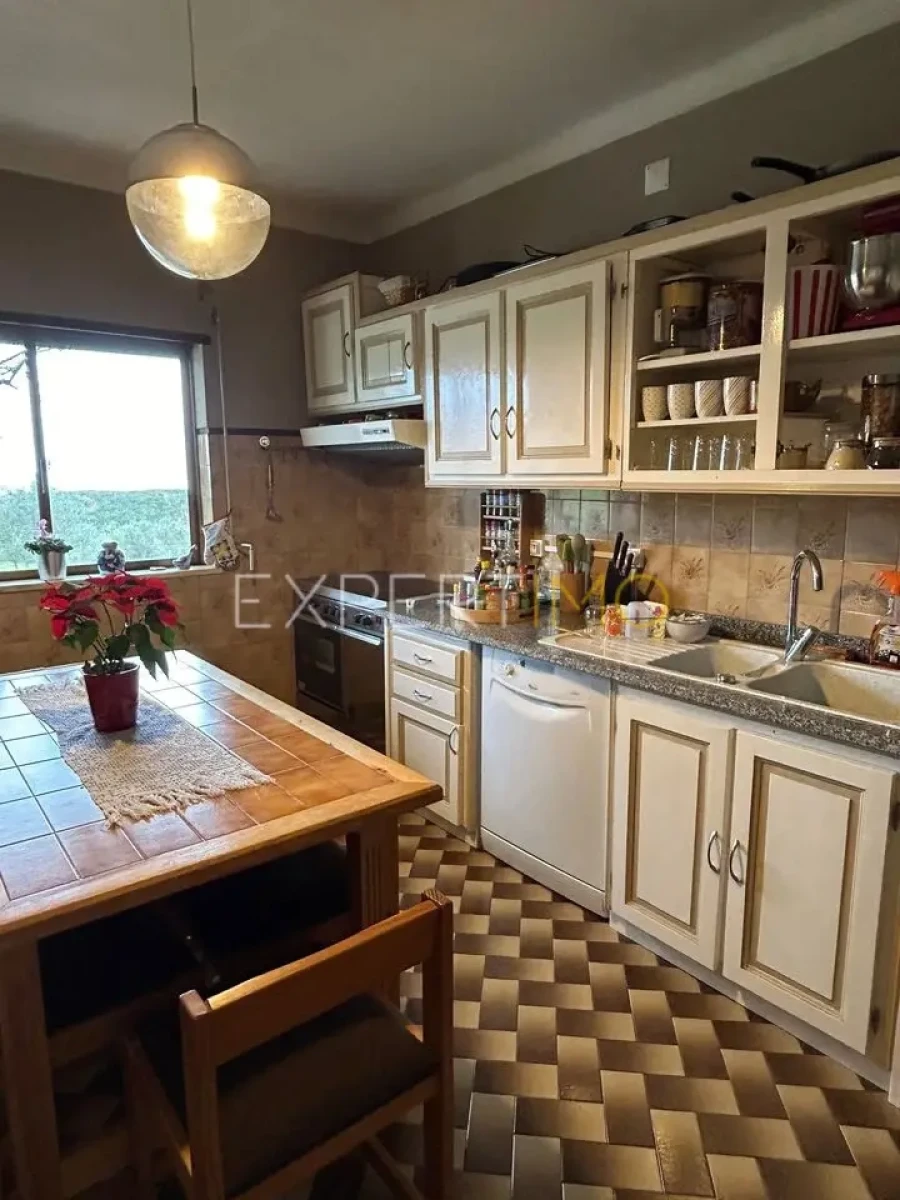 Moradia T5 para Venda em Figueiró da Serra e Freixo da Serra Foto 17