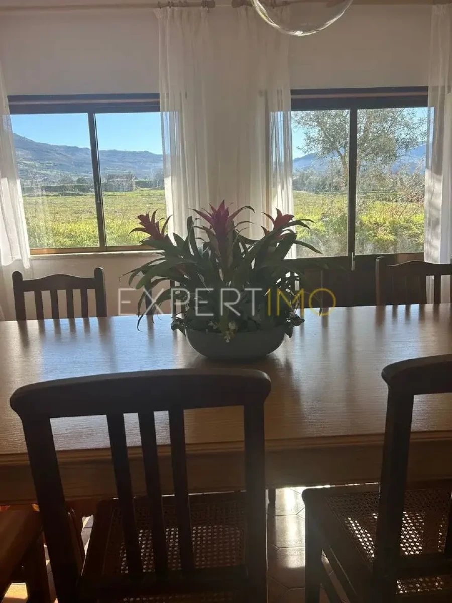 Moradia T5 para Venda em Figueiró da Serra e Freixo da Serra Foto 6