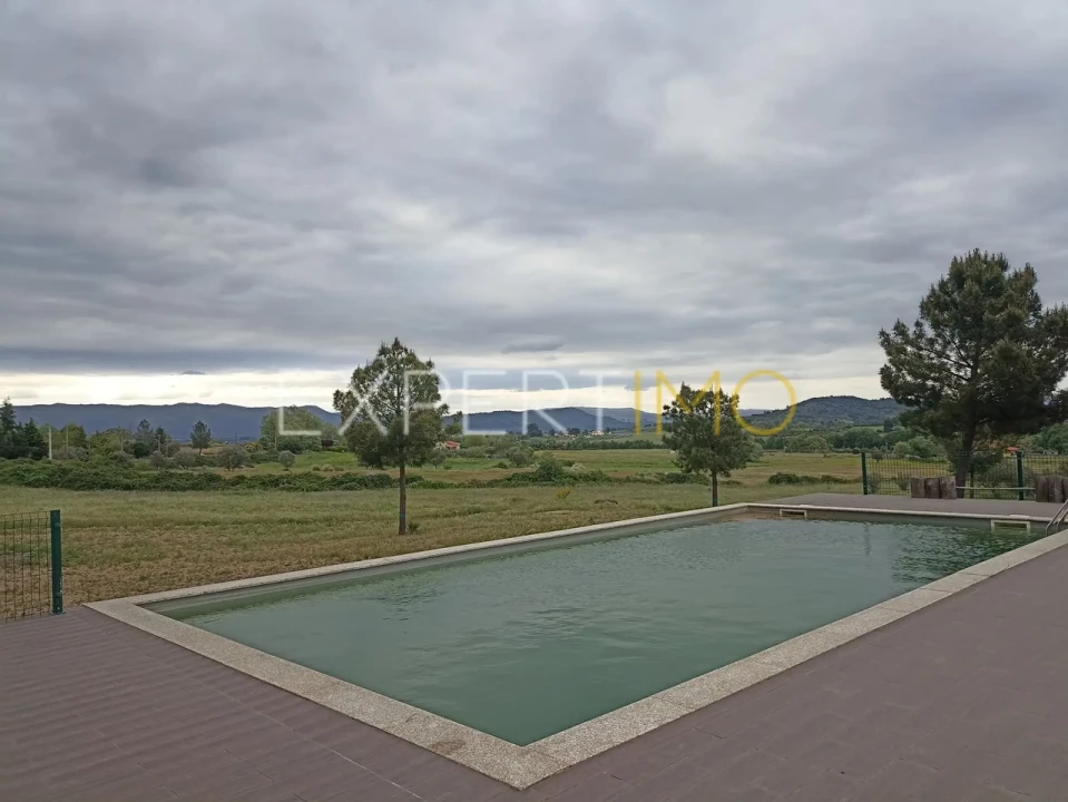 Moradia T8 para Venda em Caria Foto 1