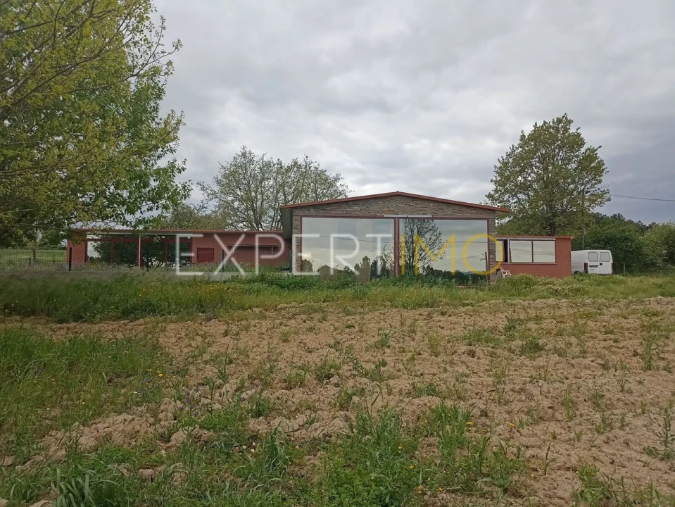 Moradia T8 para Venda em Caria Foto 24