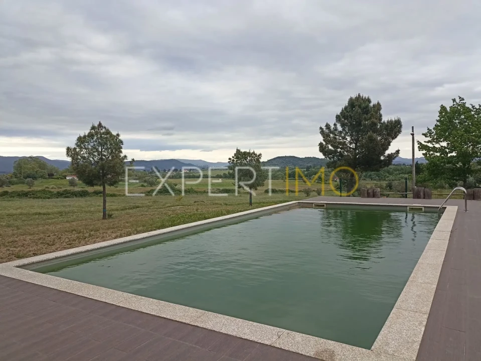 Moradia T8 para Venda em Caria Foto 35