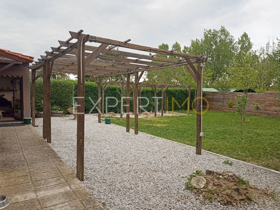 Moradia T8 para Venda em Caria Foto 44