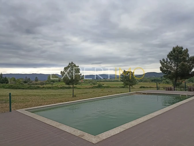 Moradia T8 para Venda em Caria Foto 36