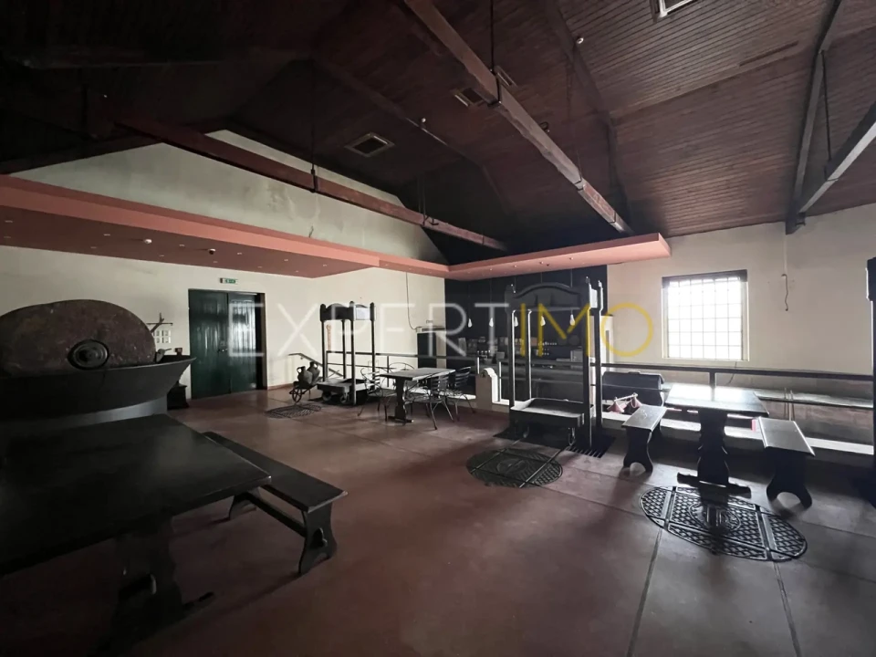 Loja para Venda em Taveiro, Ameal e Arzila Foto 4