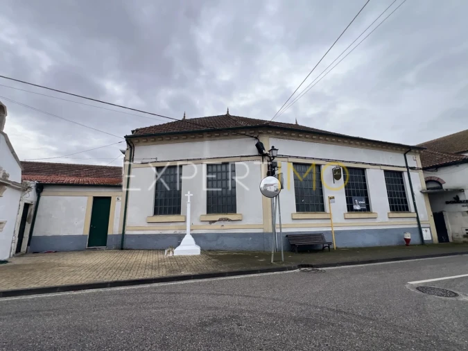 Loja para Venda em Taveiro, Ameal e Arzila Foto 18