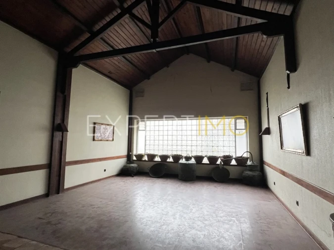 Loja para Venda em Taveiro, Ameal e Arzila Foto 21