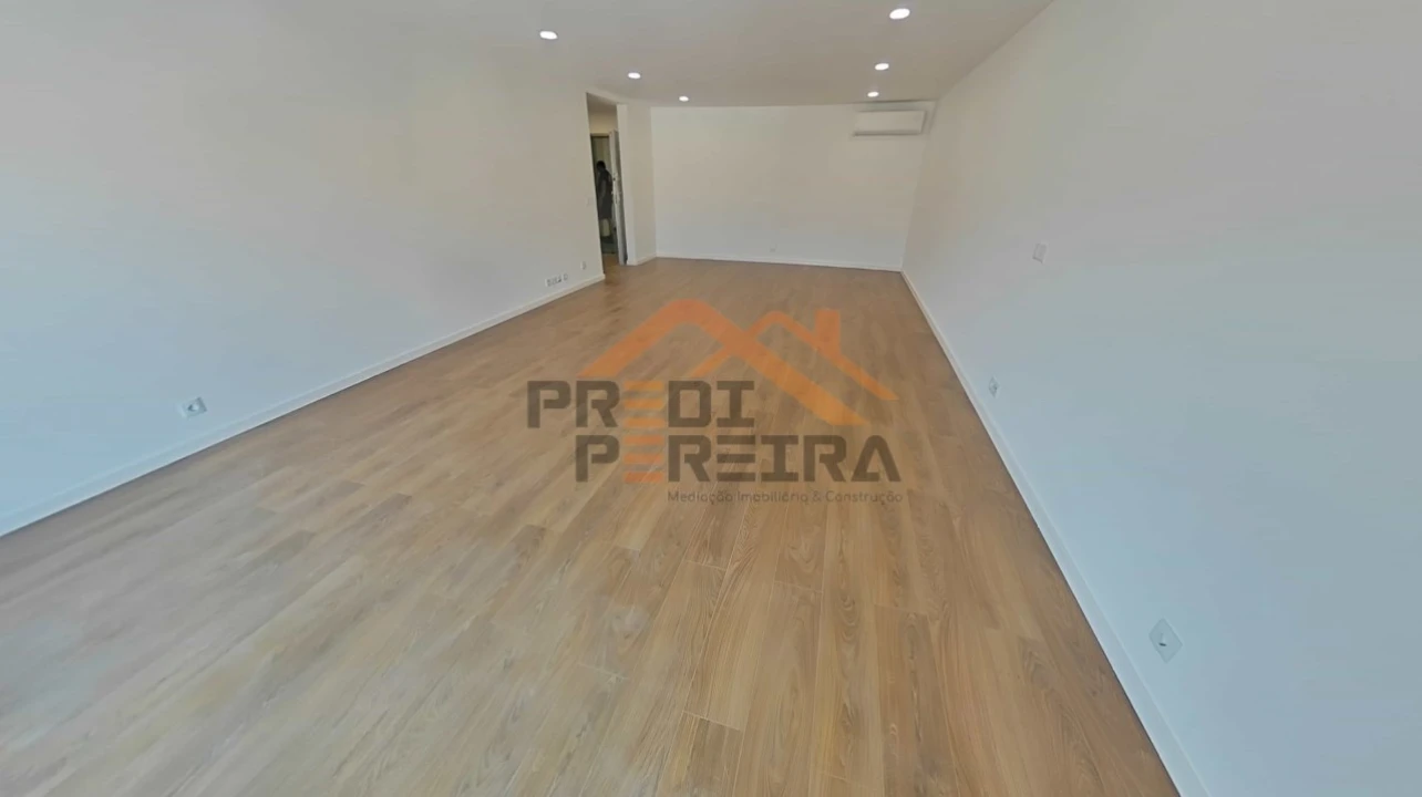Apartamento T3 para Venda em Loures Foto 4