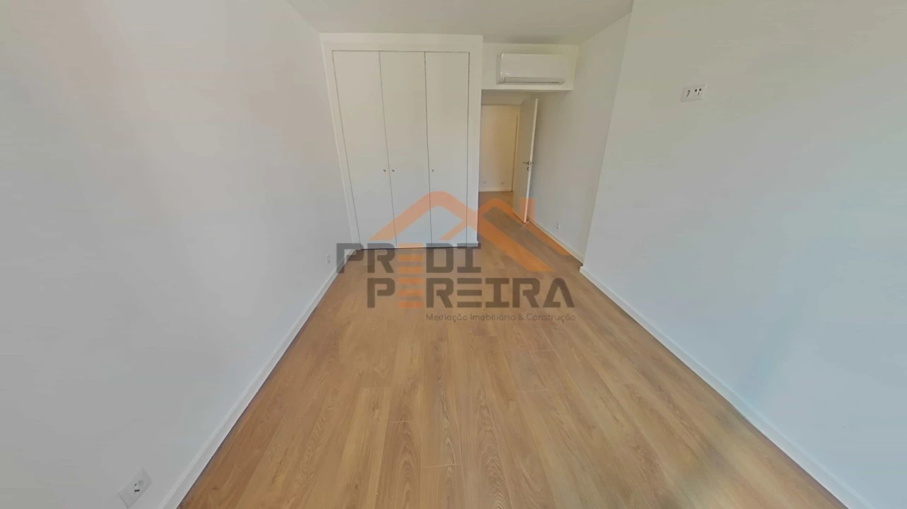 Apartamento T3 para Venda em Loures Foto 18