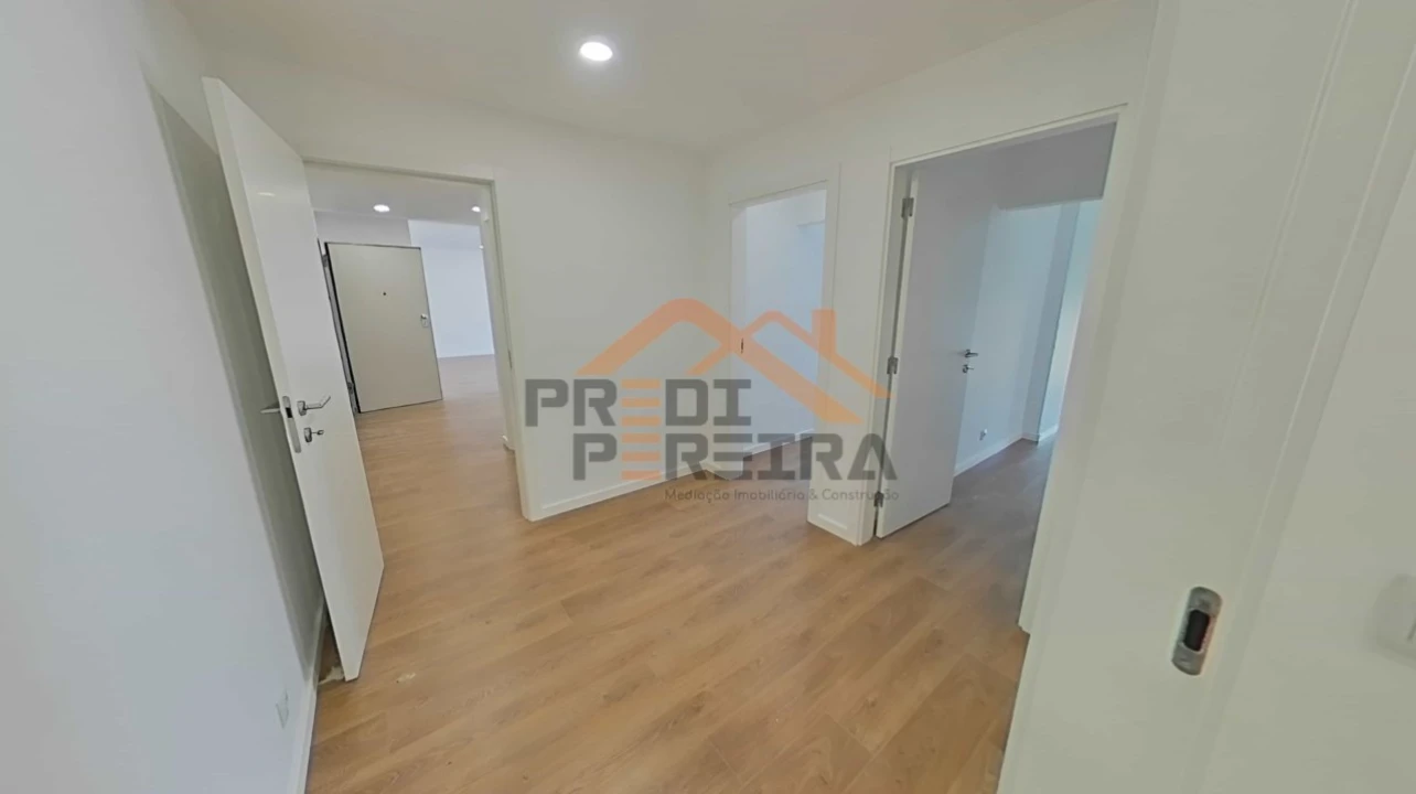 Apartamento T3 para Venda em Loures Foto 21