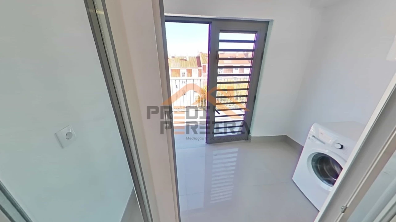 Apartamento T3 para Venda em Loures Foto 26