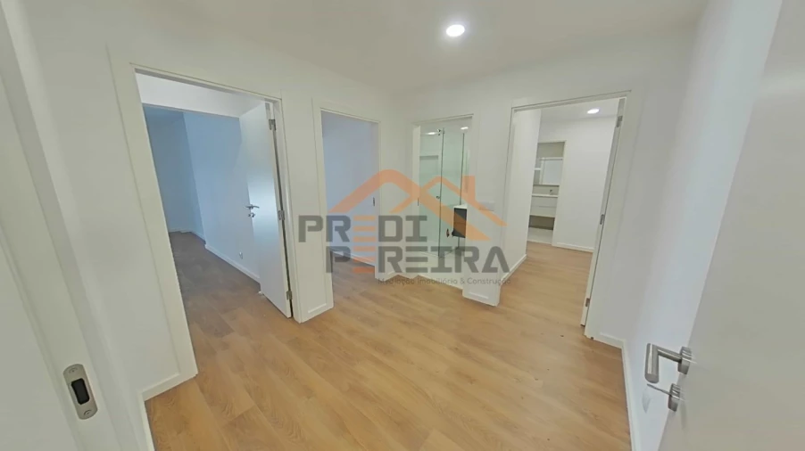 Apartamento T3 para Venda em Loures Foto 10