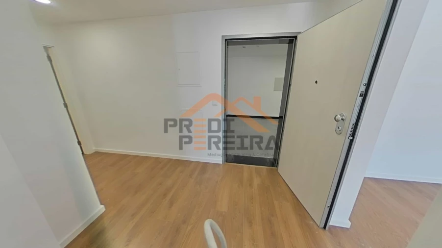 Apartamento T3 para Venda em Loures Foto 12