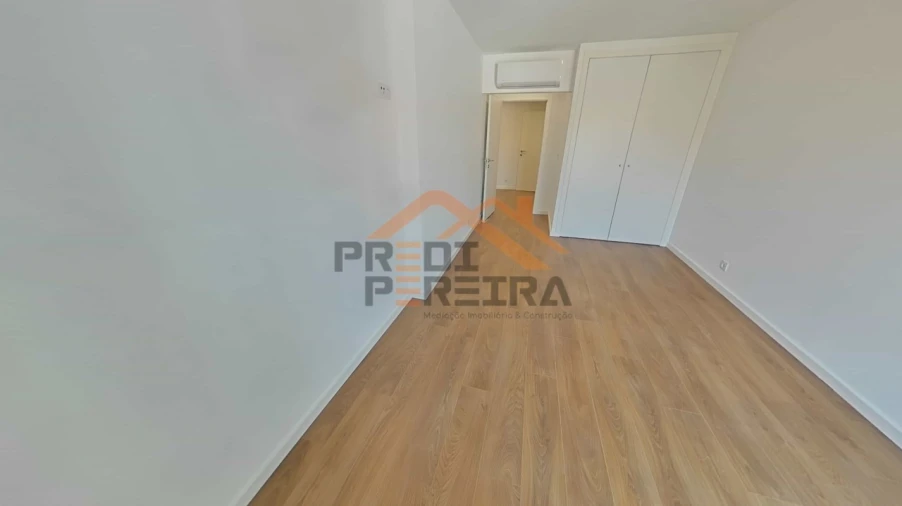 Apartamento T3 para Venda em Loures Foto 16