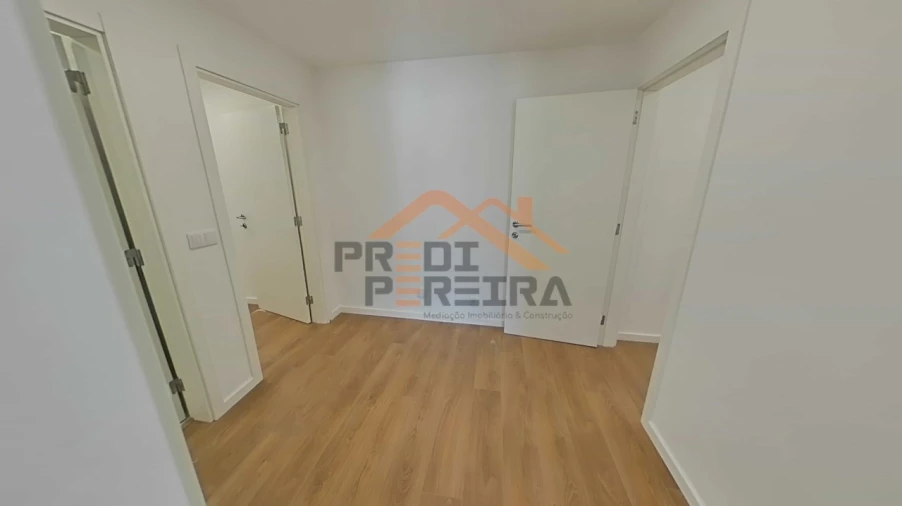 Apartamento T3 para Venda em Loures Foto 19