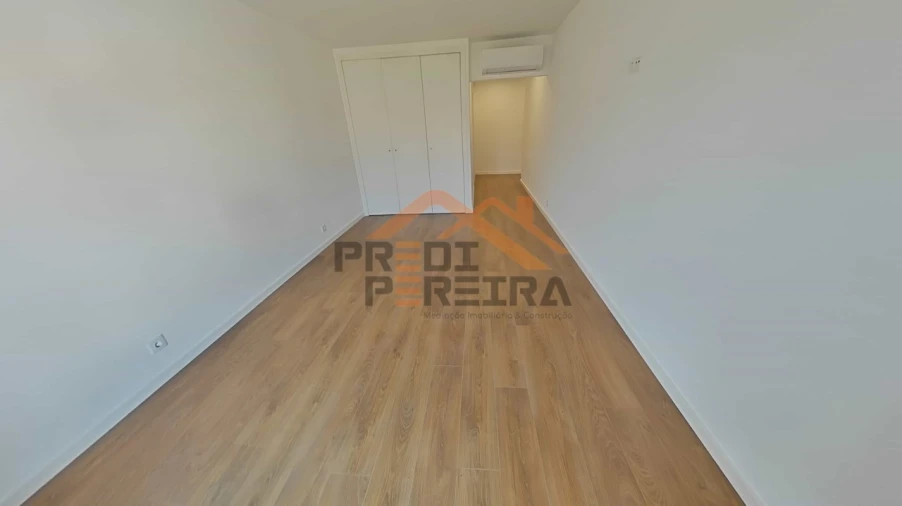 Apartamento T3 para Venda em Loures Foto 24