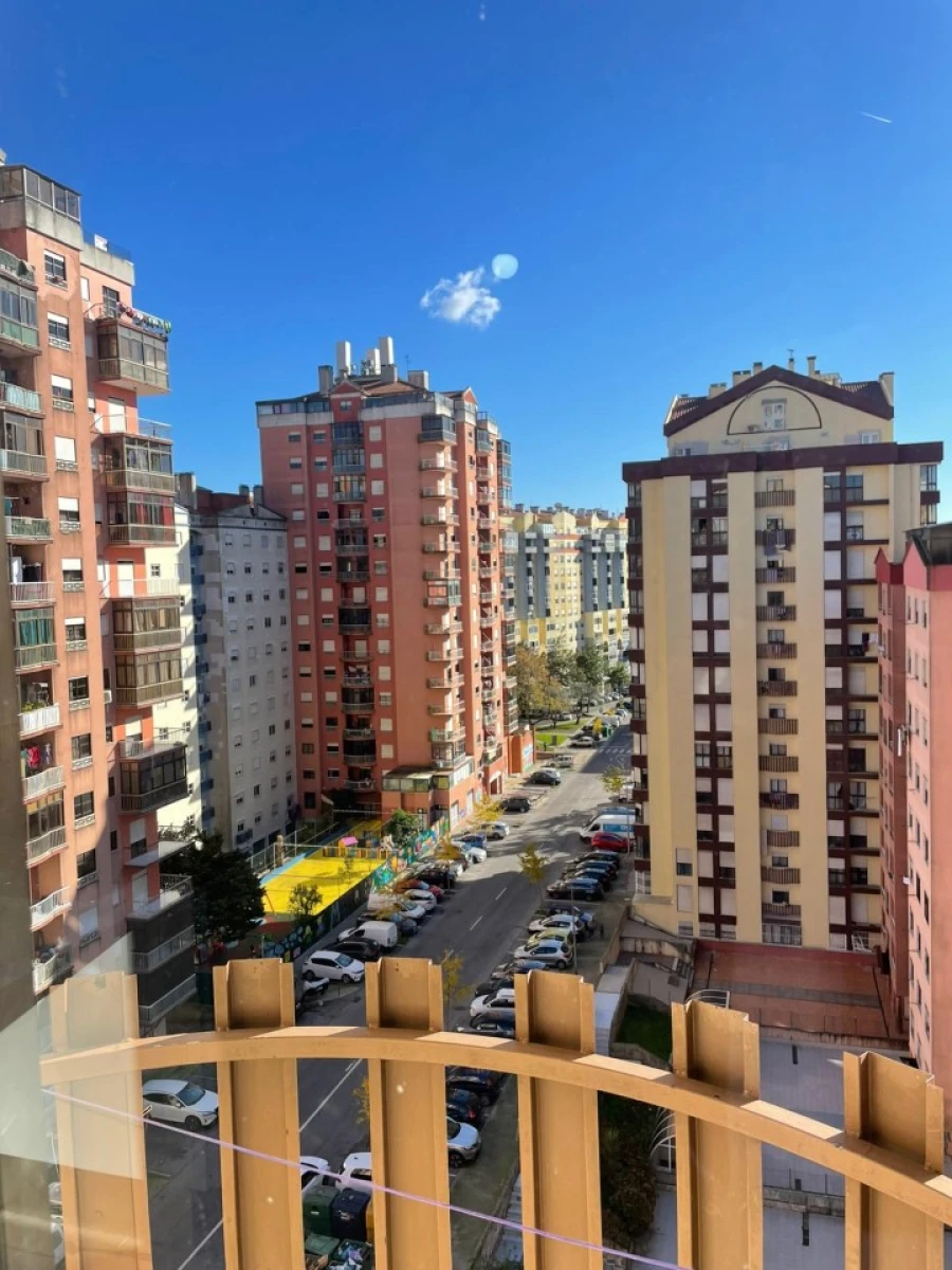 Apartamento T2 para Venda em Algueirão-Mem Martins Foto 19