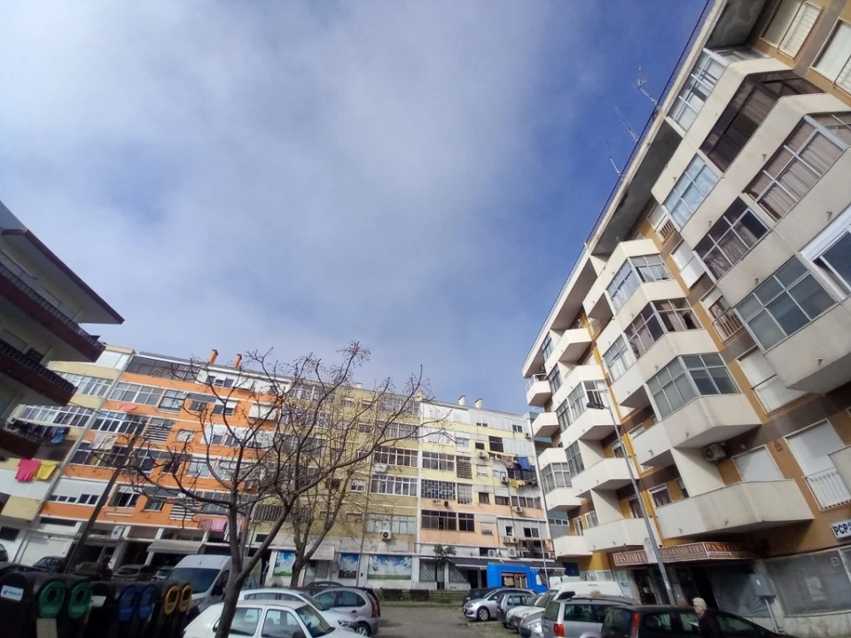 Apartamento T2 para Venda em Laranjeiro e Feijó Foto 26