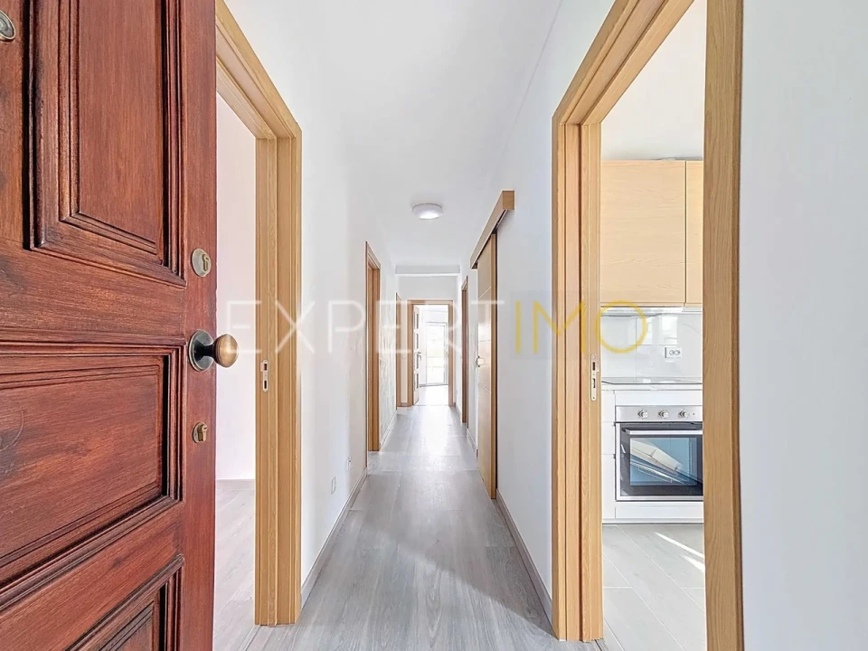 Apartamento T3 para Venda em Portimão Foto 1